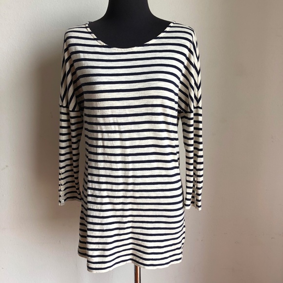 J. Crew Tops - J.Crew sz XS stripped 3/4 sleeve top